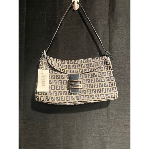 Vintage Grey Fendi Baguette Shoulder Bag - Picture 5 of 8